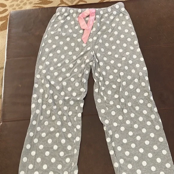 Kathy Ireland pajama set - Picture 2 of 8